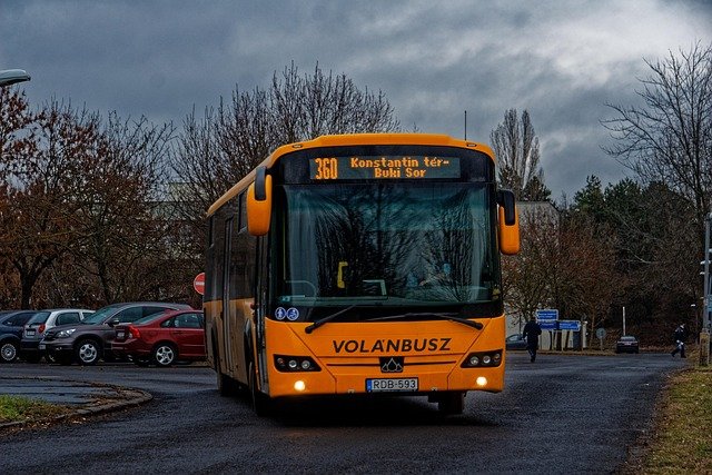 maktransport.co.ukBus & Coach Travel